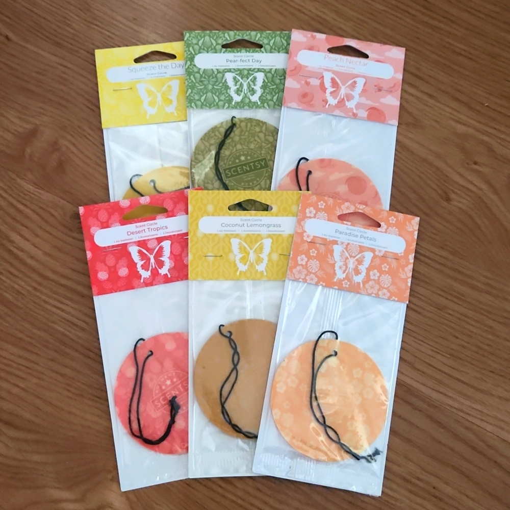 Scentsy Scent Circles Fruity & Floral Bundle - $15